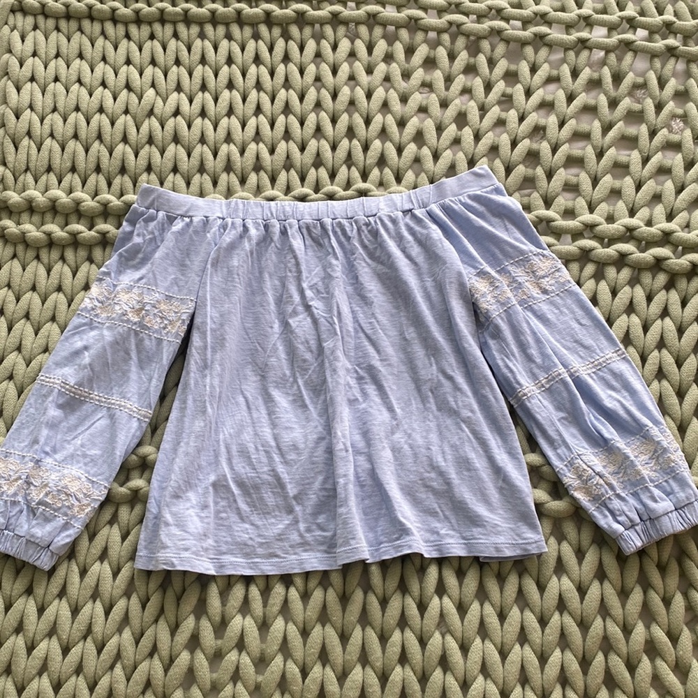 American Eagle long sleeve off the shoulder top size small